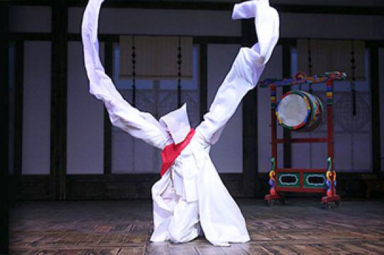 Seungmu Dance, National Gugak Center